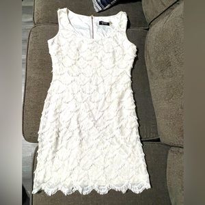 Beautiful dress. Good condition